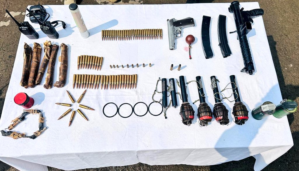 PRO Defence, Manipur, Nagaland and South Arunachal: A joint operation was launched by #IndianArmy on specific information regarding presence of war-like stores in areas of Kangpokpi & Bishnupur districts ,Manipur, with Manipur Police. 1x 9mm Carbine, 1x 9